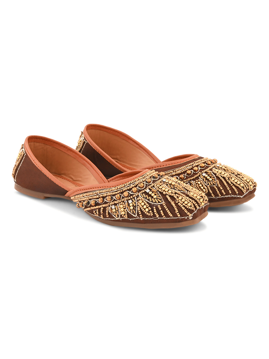 Handcrafted Traditional Design Punjabi Juttis