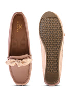 Elegant Bow with Snake-Print Loafers