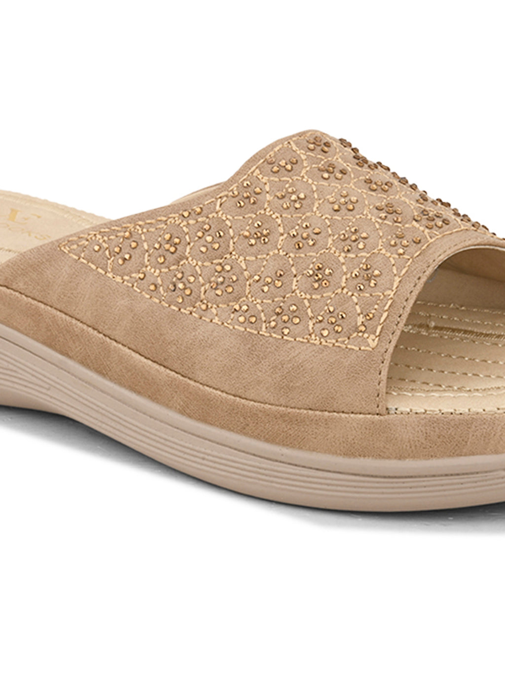 Orthopedic Features with Cushioning Doctor-Slippers