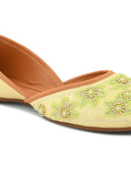Handcrafted Embroidered Punjabi Juttis