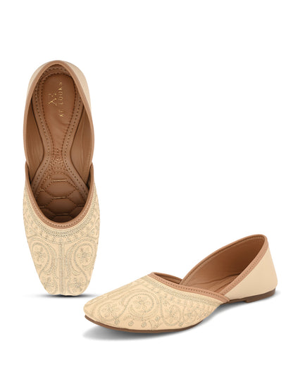 Handcrafted Traditional Design Juttis with Chic Embroidery