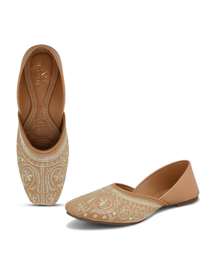 Handcrafted Traditional Design Juttis with Chic Embroidery