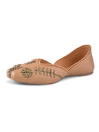 Embroidered Cushioned Square Toe Punjabi Jutti