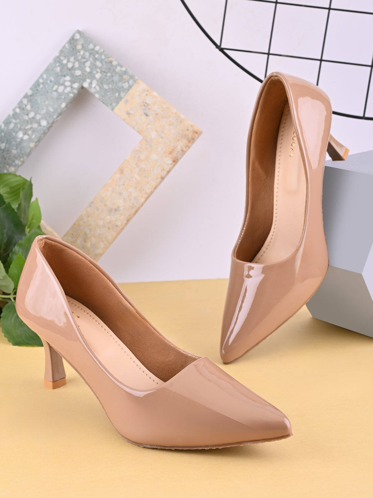 Glossy Pointed Toe Cushioned Slip-On Pumps