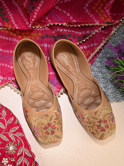 Embroidered Floral Pattern Traditional Juttis