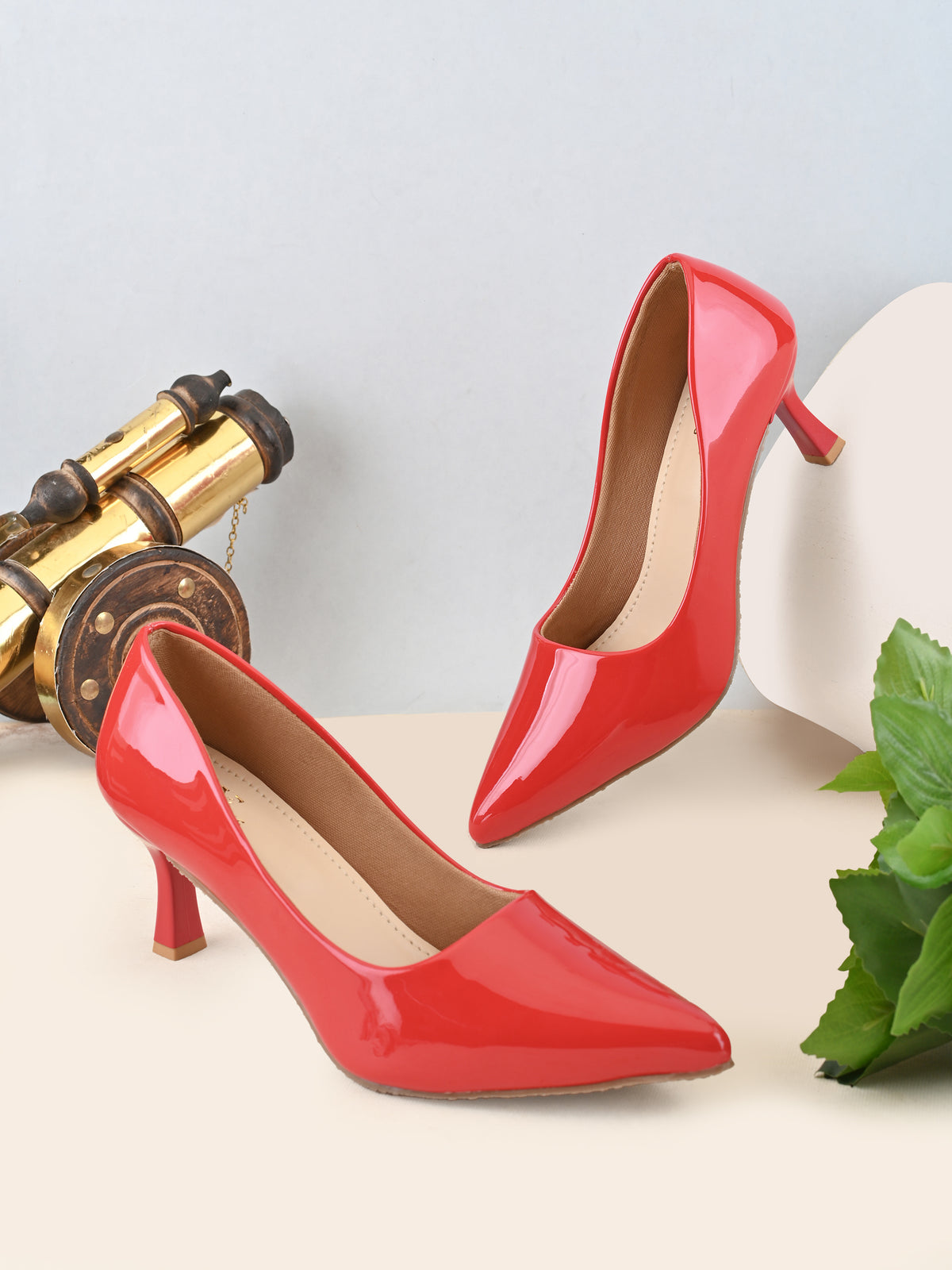 Glossy Pointed Toe Cushioned Slip-On Pumps