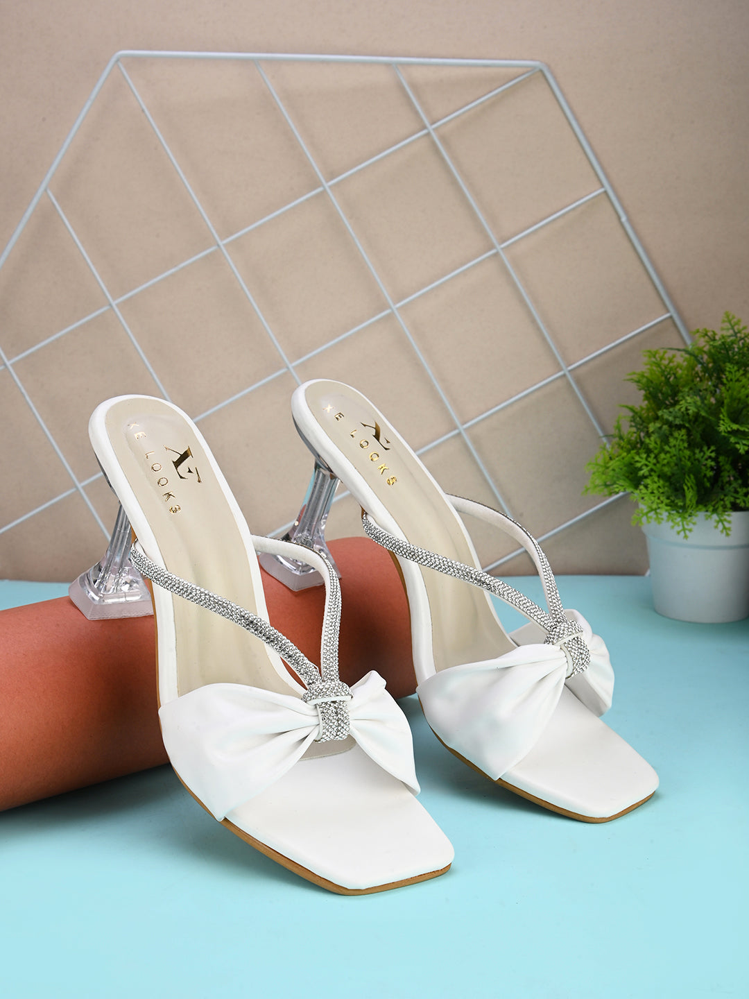 Elegant Heels Sandals With Bow Accent And Sparkling Straps