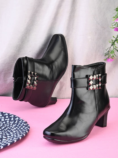 Comfortable & Stylish Zipper Black Boots