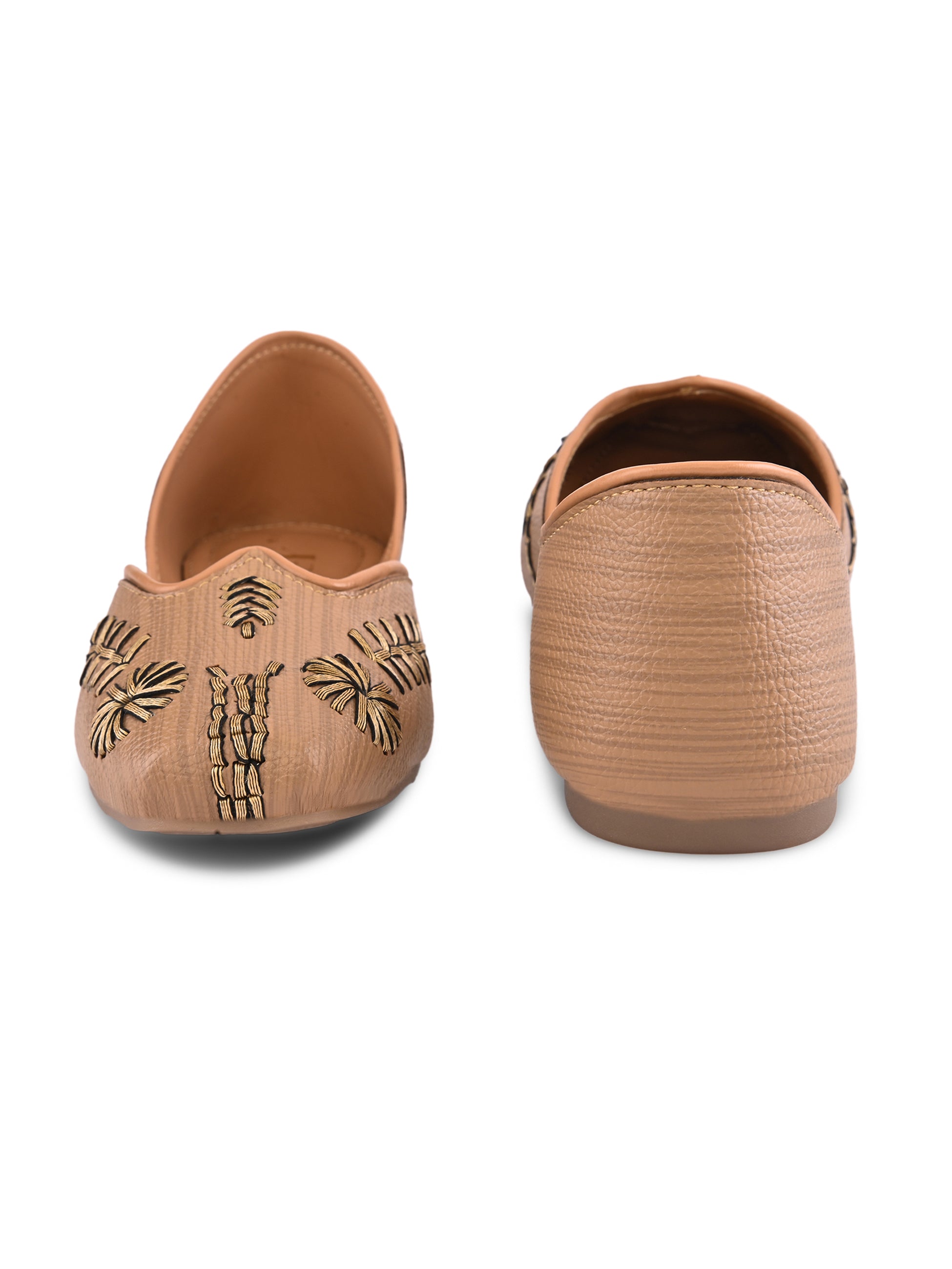 Embroidered Cushioned Square Toe Punjabi Jutti