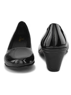Glossy Pointed Toe Comfortable Slip-On Ballerinas