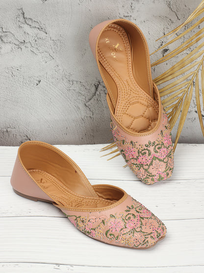 Ethnic Design Comfortable & Fancy Embroidered Punjabi Juttis