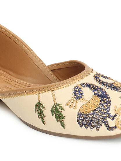 Peacock Design Comfortable Graceful & Attractive Ethnic Punjabi Juttis