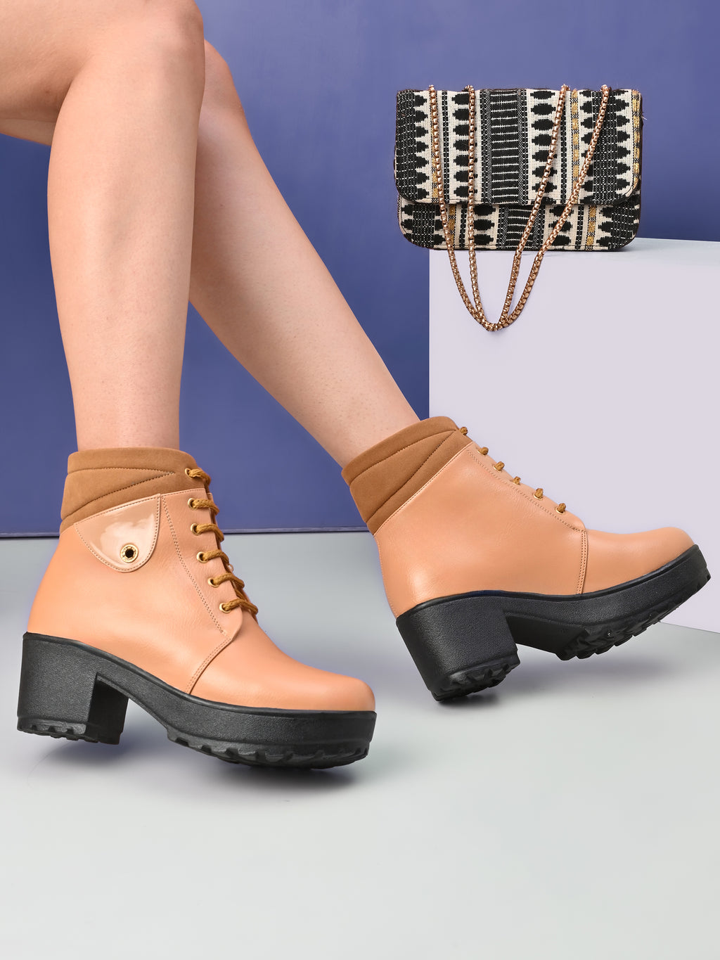 LACE-UP CHUNKY BLOCK HEEL PLATFORM ANKLE BOOTS