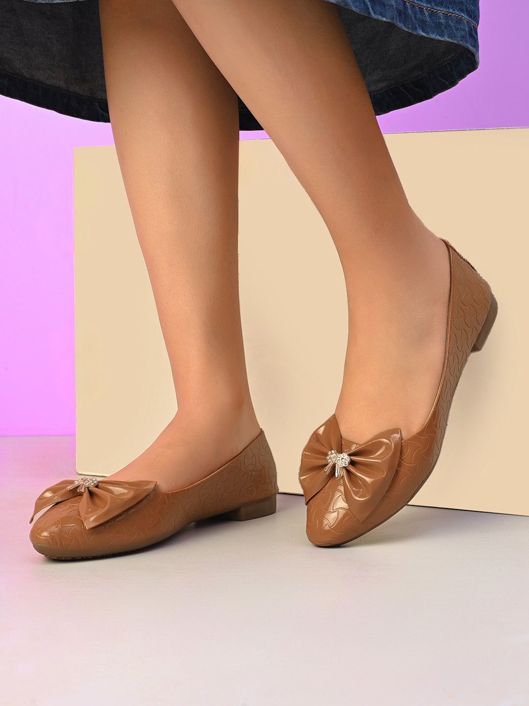 Glossy Bow Detail Ballerinas