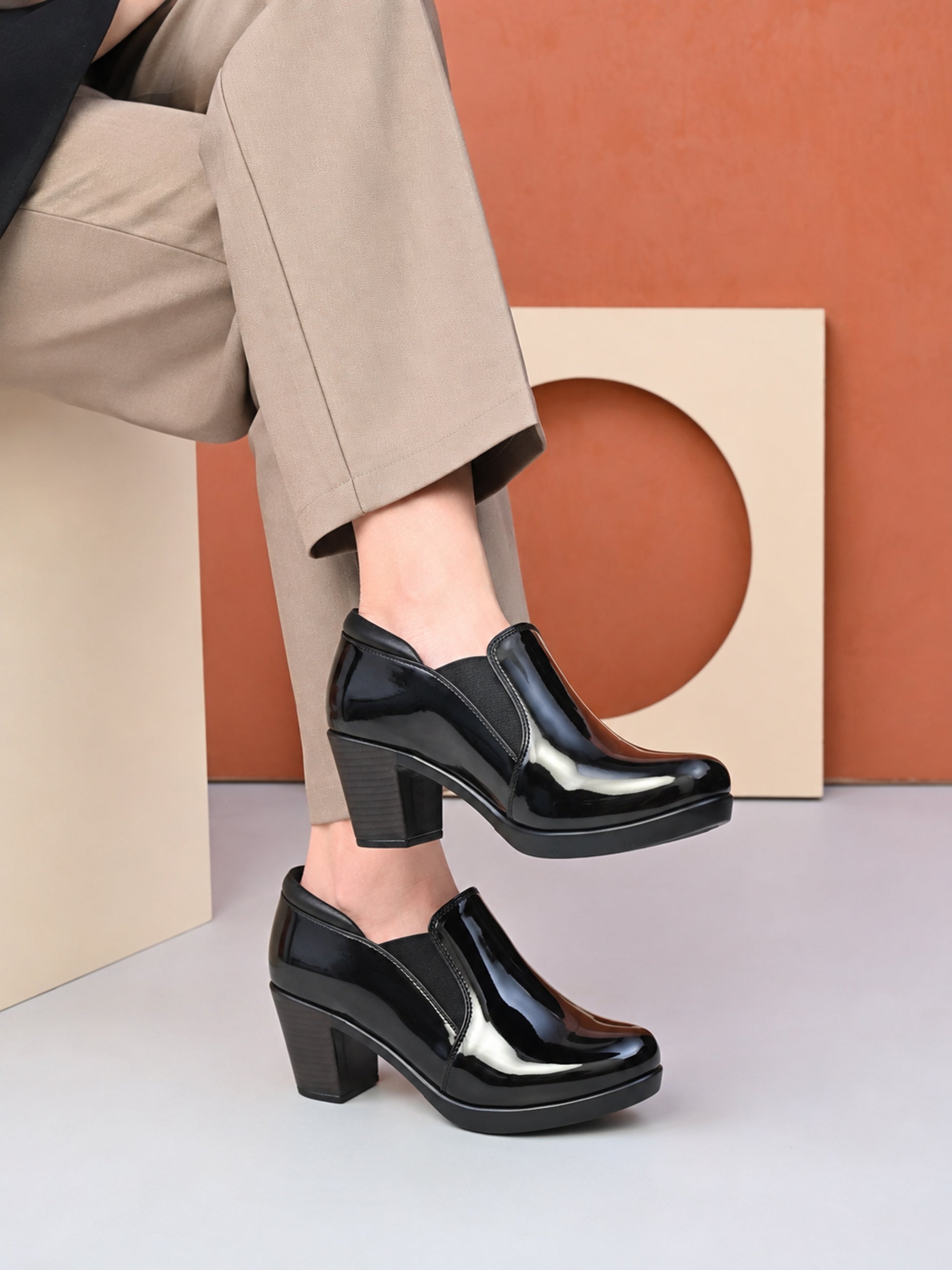 GLOSSY FINISH SLIP-ON BLOCK HEEL LOAFERS