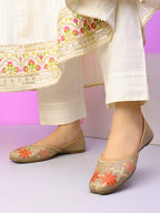 Elegant Embroidered Ethnic Juttis