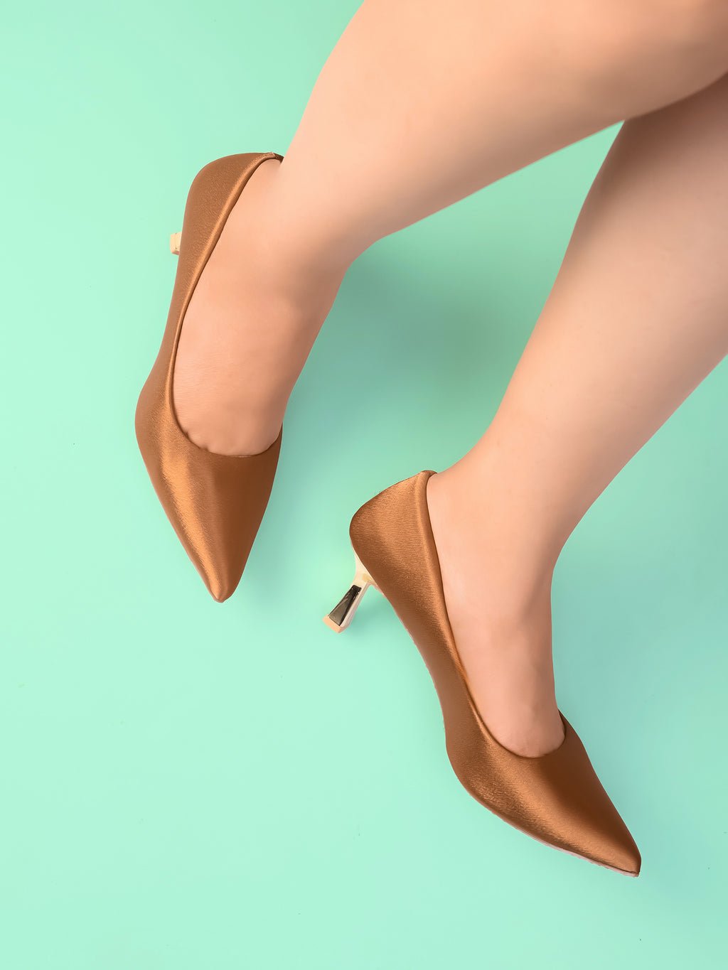 Textured Pointed Toe Sculpted Heel Slip-On Pumps