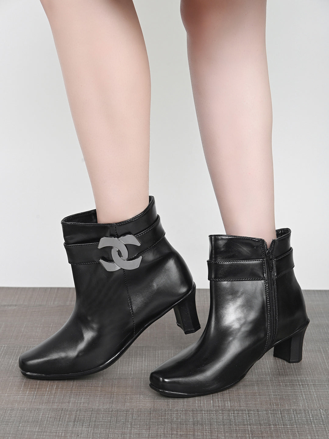 Comfortable & Attractive Black Block Heel Zipper Boots