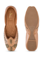 Embroidered Cushioned Square Toe Punjabi Jutti