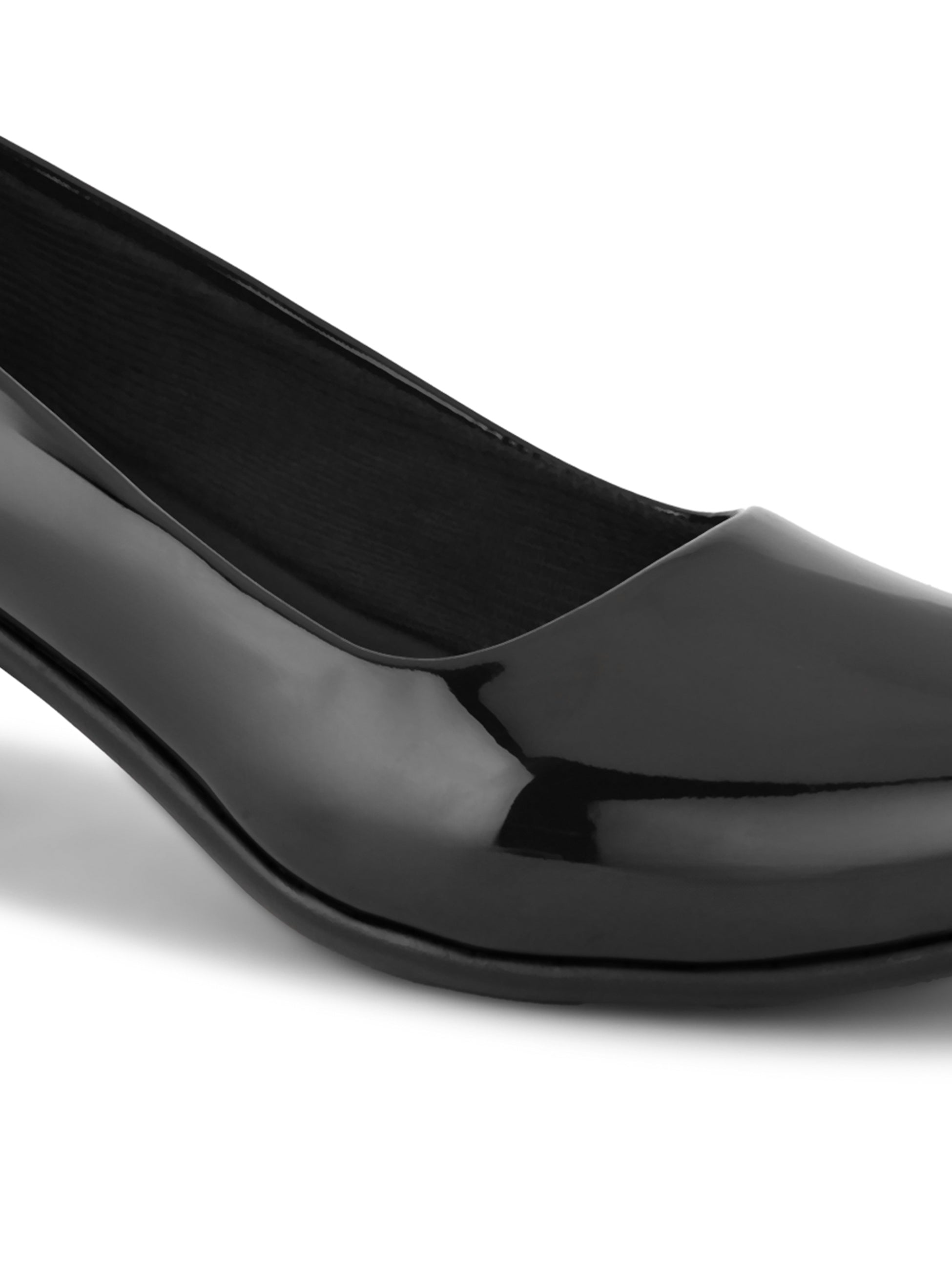Glossy Pointed Toe Comfortable Slip-On Ballerinas