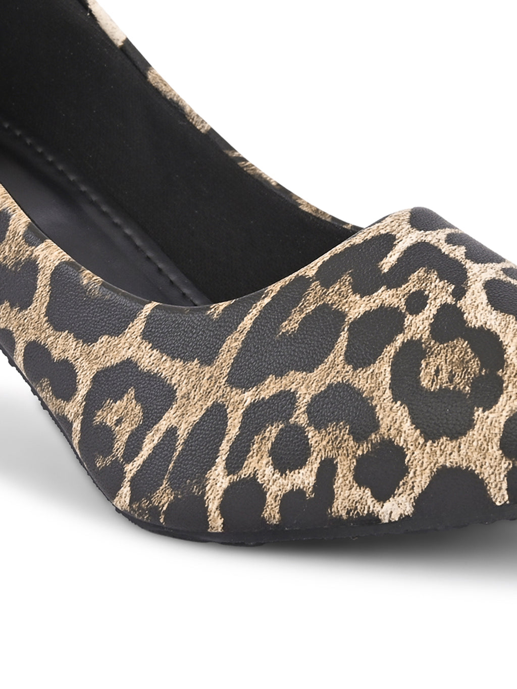Animal Print Pointed Toe Cushioned Slip-On Pumps