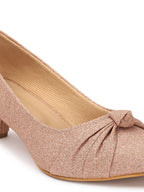 Comfortable & Chic Ballerinas With Short Heels