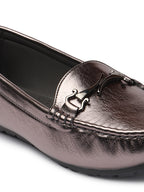 Chic & Elegant Textured Loafers With Cushioned Footbed