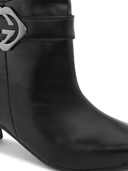 Soft & Trendy Ankle-Length Zipper Black Boots