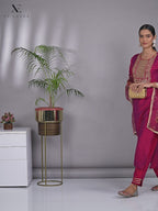 Flowery Design Vibrant & Attractive Punjabi Traditional Juttis
