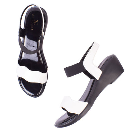 Classic & Shiny Sandals With Sleek Design