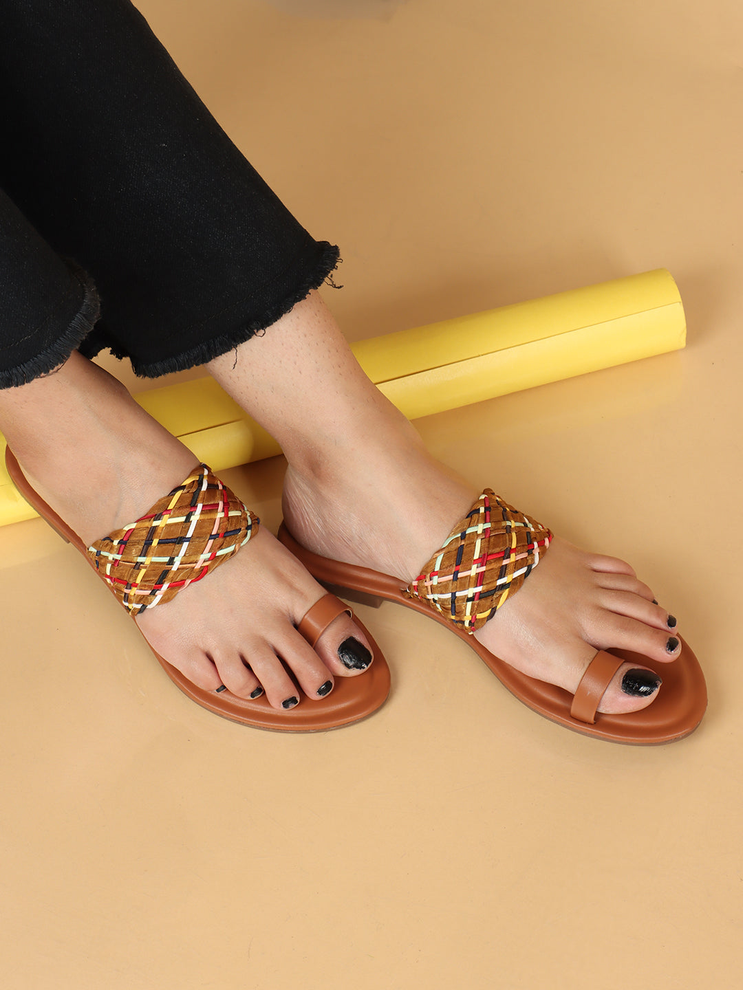 Trendy Design Modern Comfortable Stylish Fancy Flat Slippers
