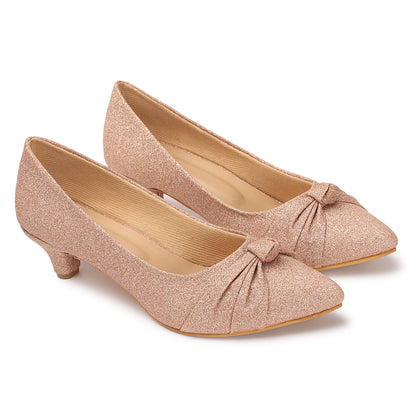 Comfortable & Chic Ballerinas With Short Heels