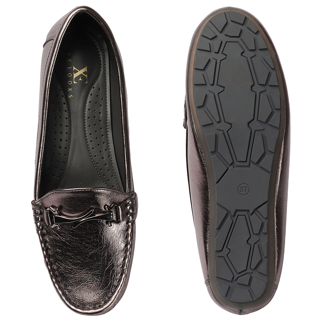 Chic & Elegant Textured Loafers With Cushioned Footbed