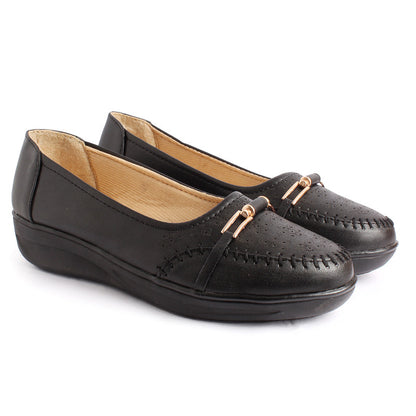 Comfortable & Alluring Buckle Design Flat Ballerinas