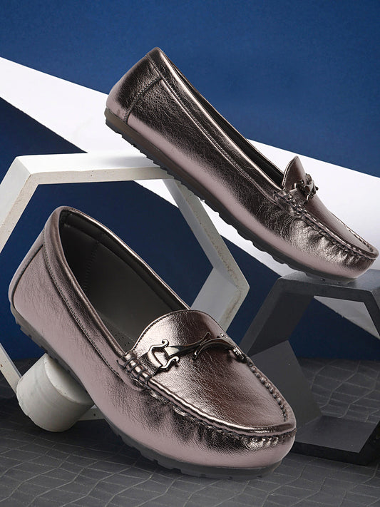 Chic & Elegant Textured Loafers With Cushioned Footbed